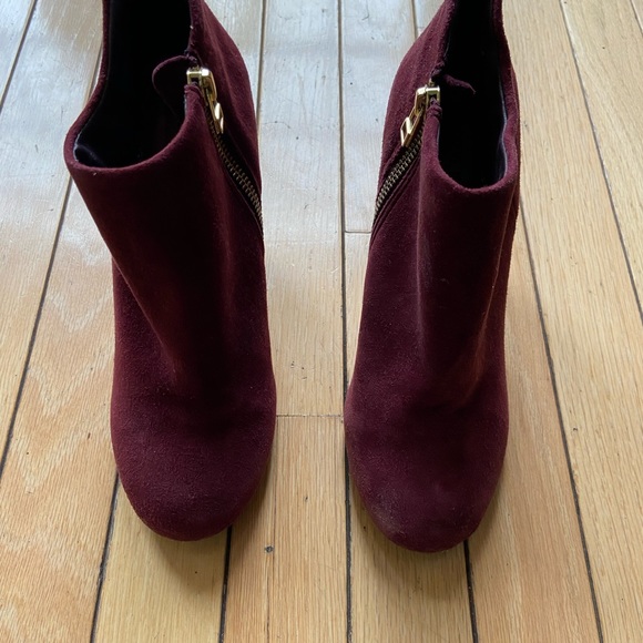 Steve Madden Maroon Suede Panelope Booties Size 8.5 - Picture 3 of 8